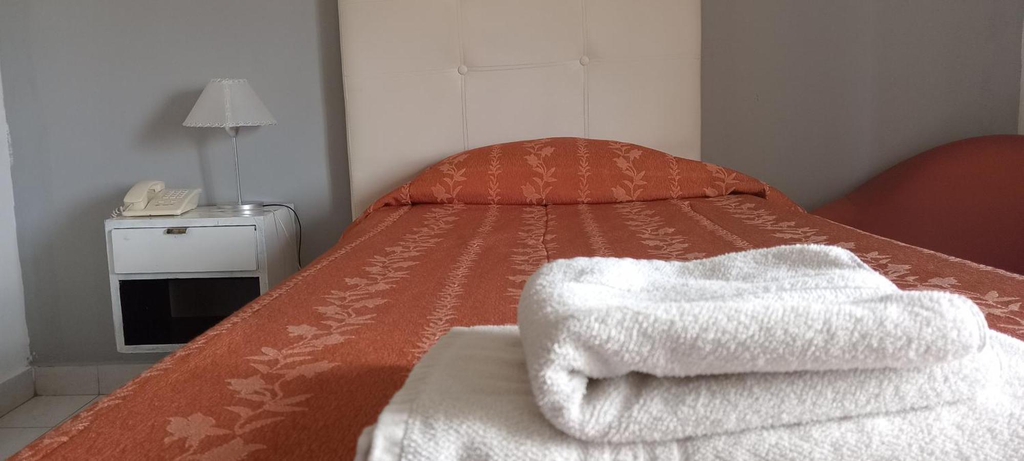 Hotel Crystal Neuquén Eksteriør bilde